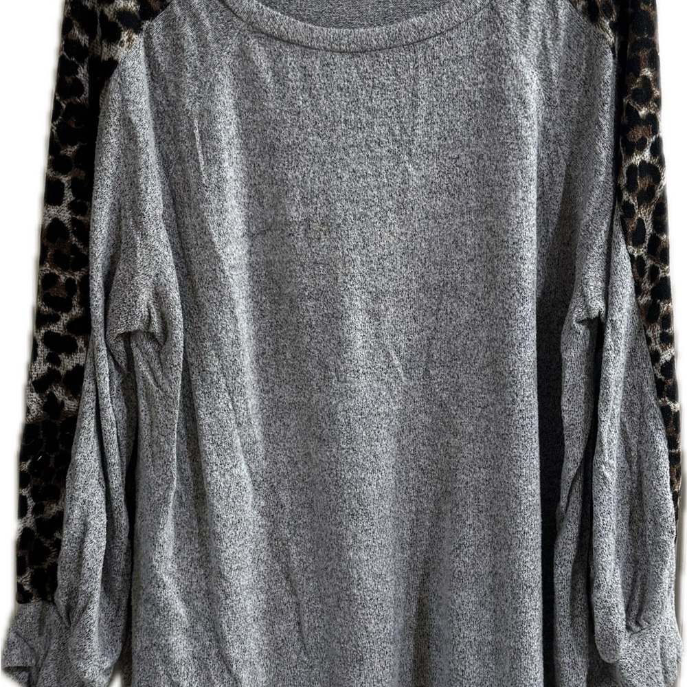 Emerald Gray Top with Leopard Print Sleeves